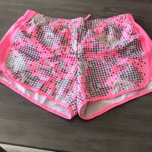 Danskin Medium (8-10) Workout Shorts